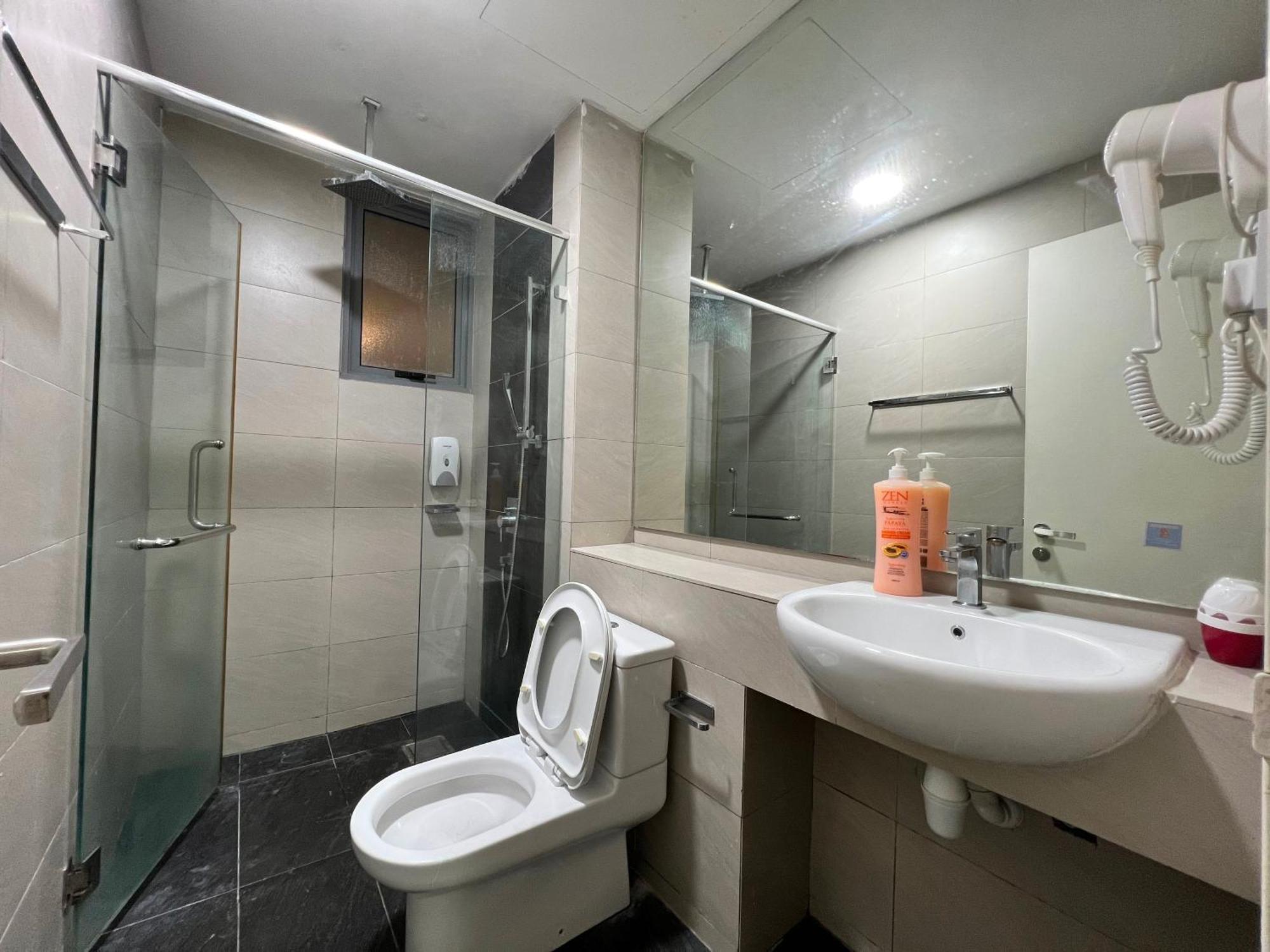 Capital O 90987 The Loft Residences Homestay @ Imago Shopping Mall 2 Kampong Sembulan 외부 사진