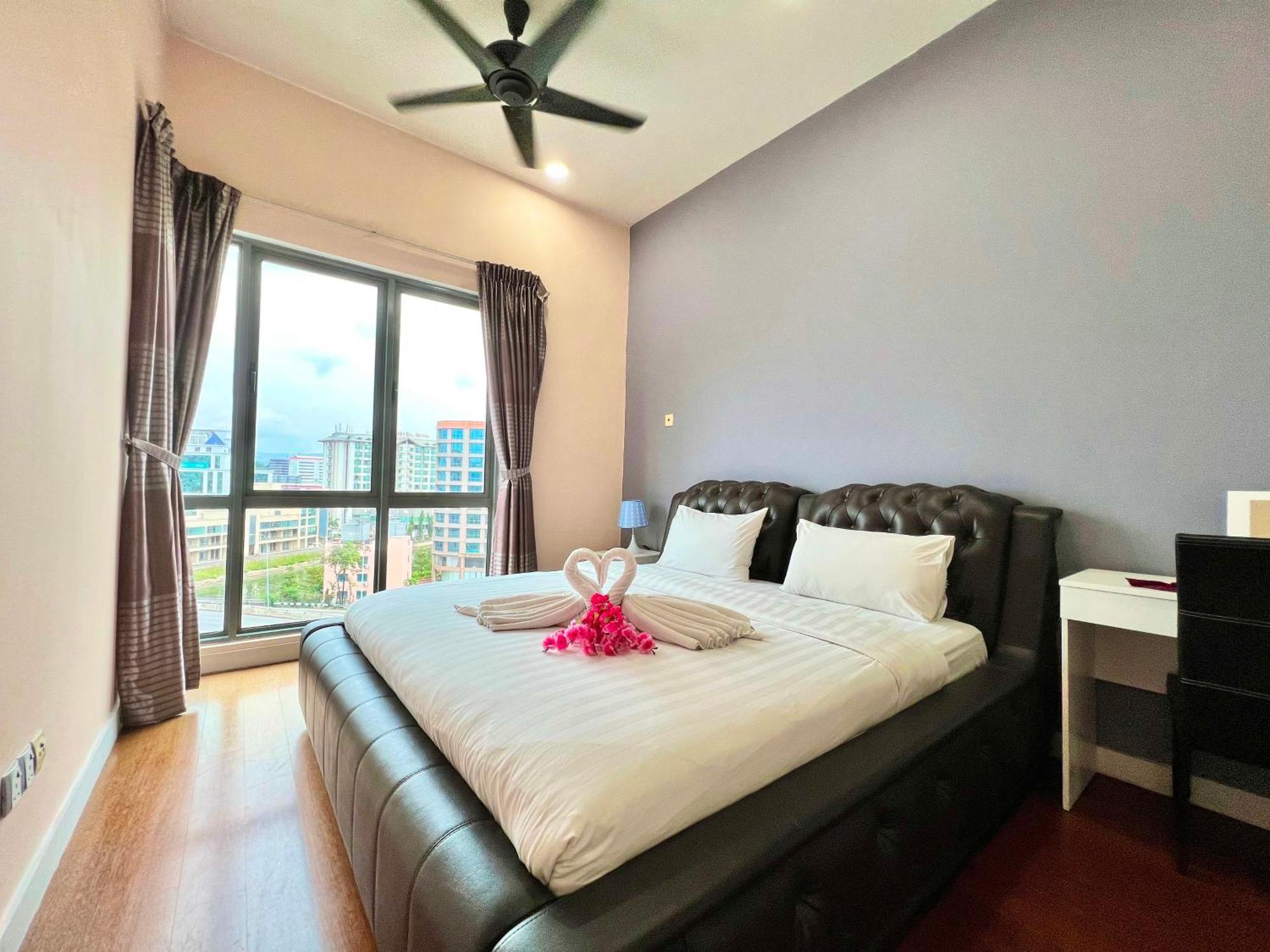 Capital O 90987 The Loft Residences Homestay @ Imago Shopping Mall 2 Kampong Sembulan 외부 사진