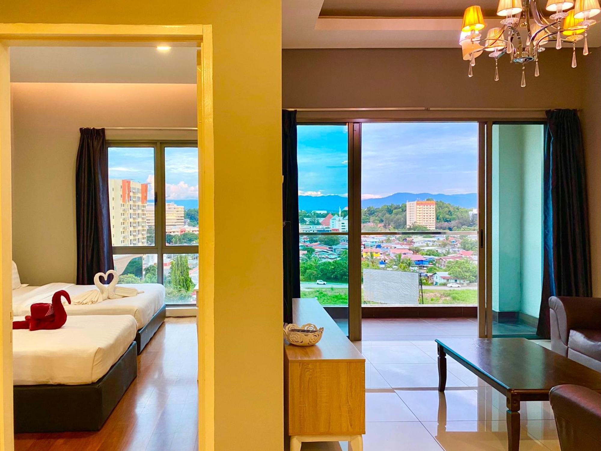 Capital O 90987 The Loft Residences Homestay @ Imago Shopping Mall 2 Kampong Sembulan 외부 사진
