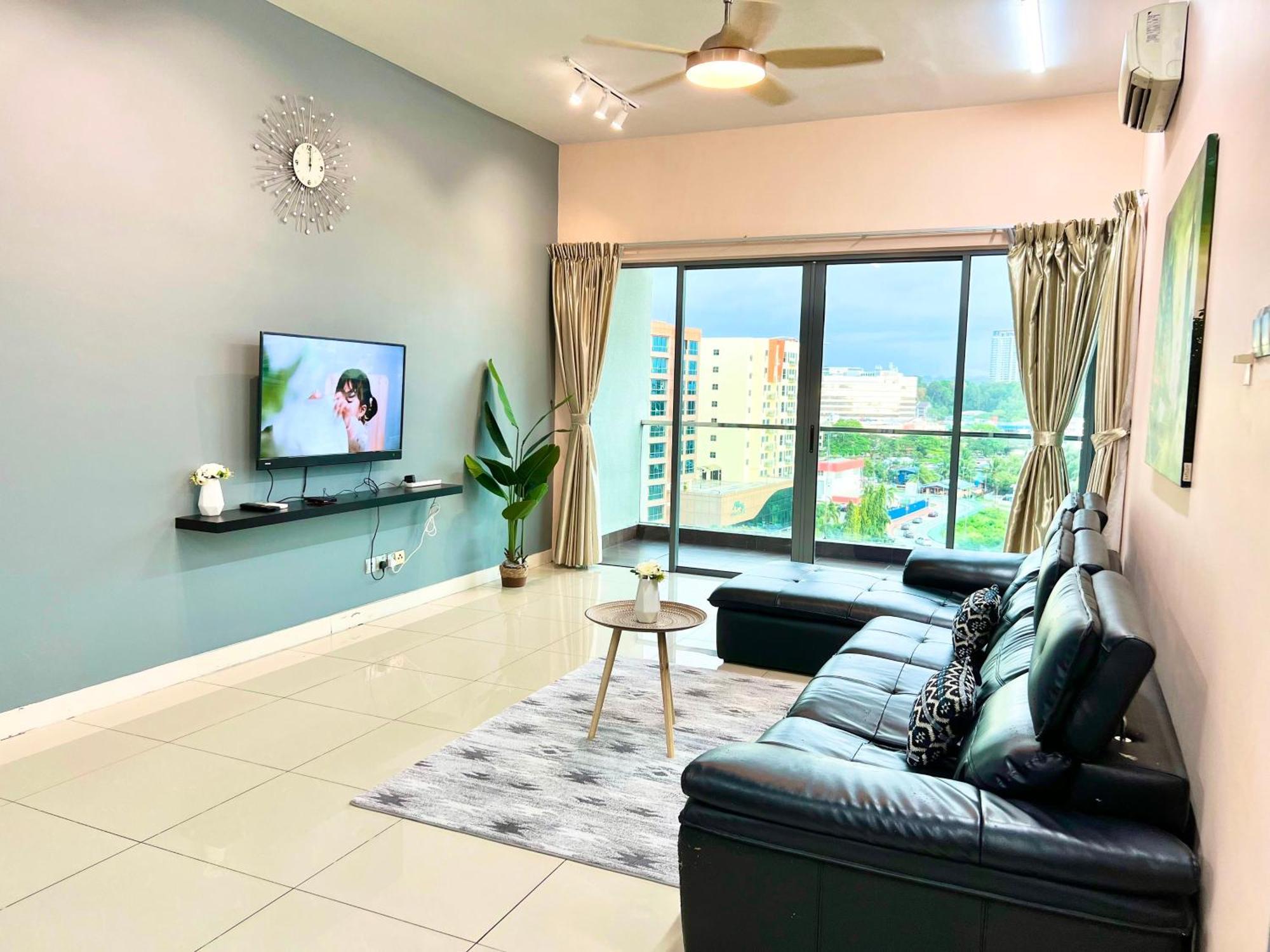 Capital O 90987 The Loft Residences Homestay @ Imago Shopping Mall 2 Kampong Sembulan 외부 사진